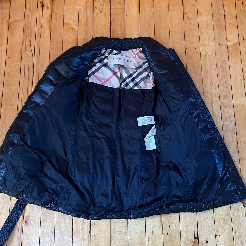 Burberry Brit Black Quilted Puffer Jacket With Belt - Picture 8 of 10
